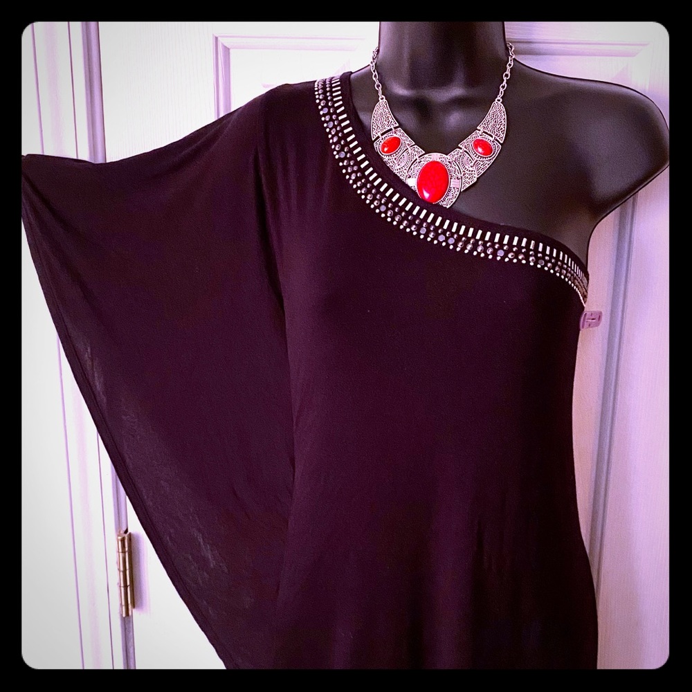 Guess one shoulder top